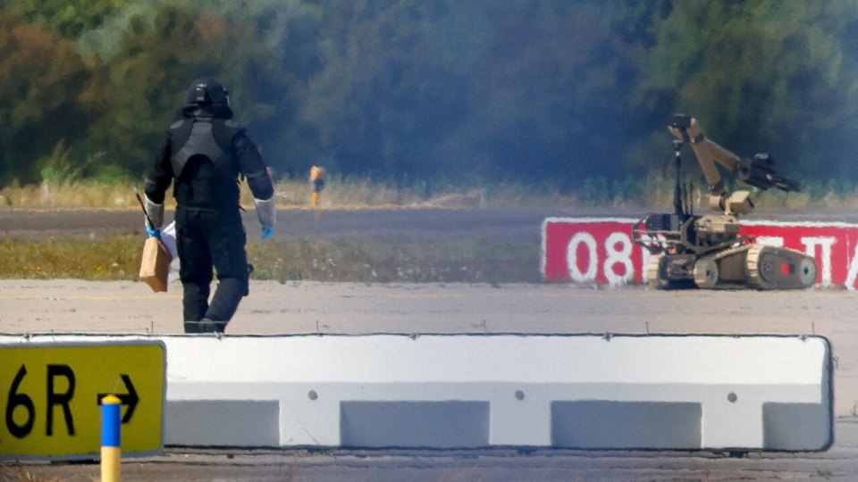 almanya leipzig havaalanındaki - Almanya, Leipzig havaalanındaki insansız hava aracı saldırısından Rusya'yı sorumlu tuttu, Rus konsolosluğunun kapatılması emrini verdi