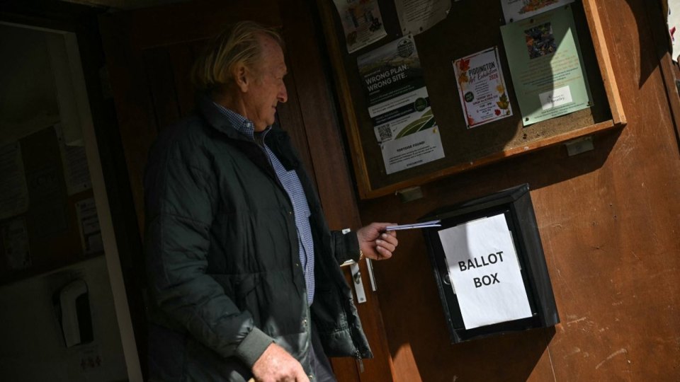 milletvekili parlamento tuvaletinde - Belçika’da milletvekili parlamento tuvaletinde yaklaşık 13 saat mahsur kaldı