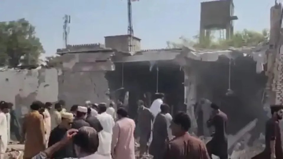 Pakistan - Pakistan'da cami yakınında patlama: 16 ölü, 50'den fazla yaralı