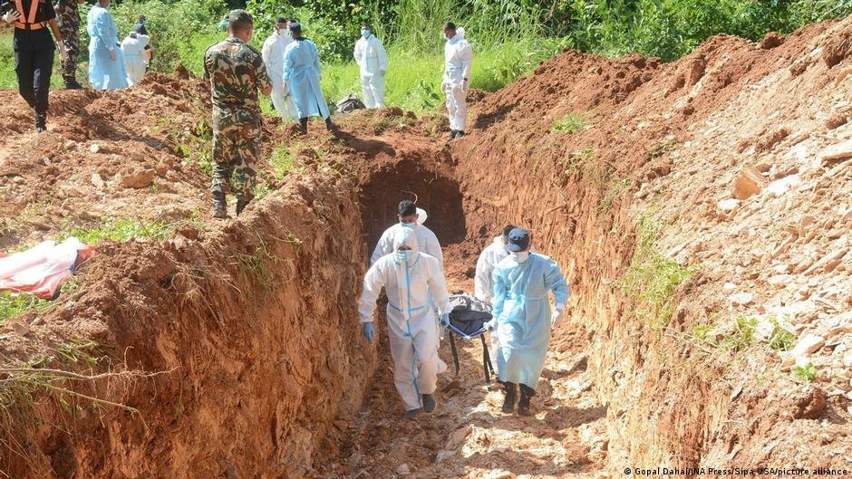 Sel felaketi: Nepal ve Çin'de ölü sayısı bini aştı