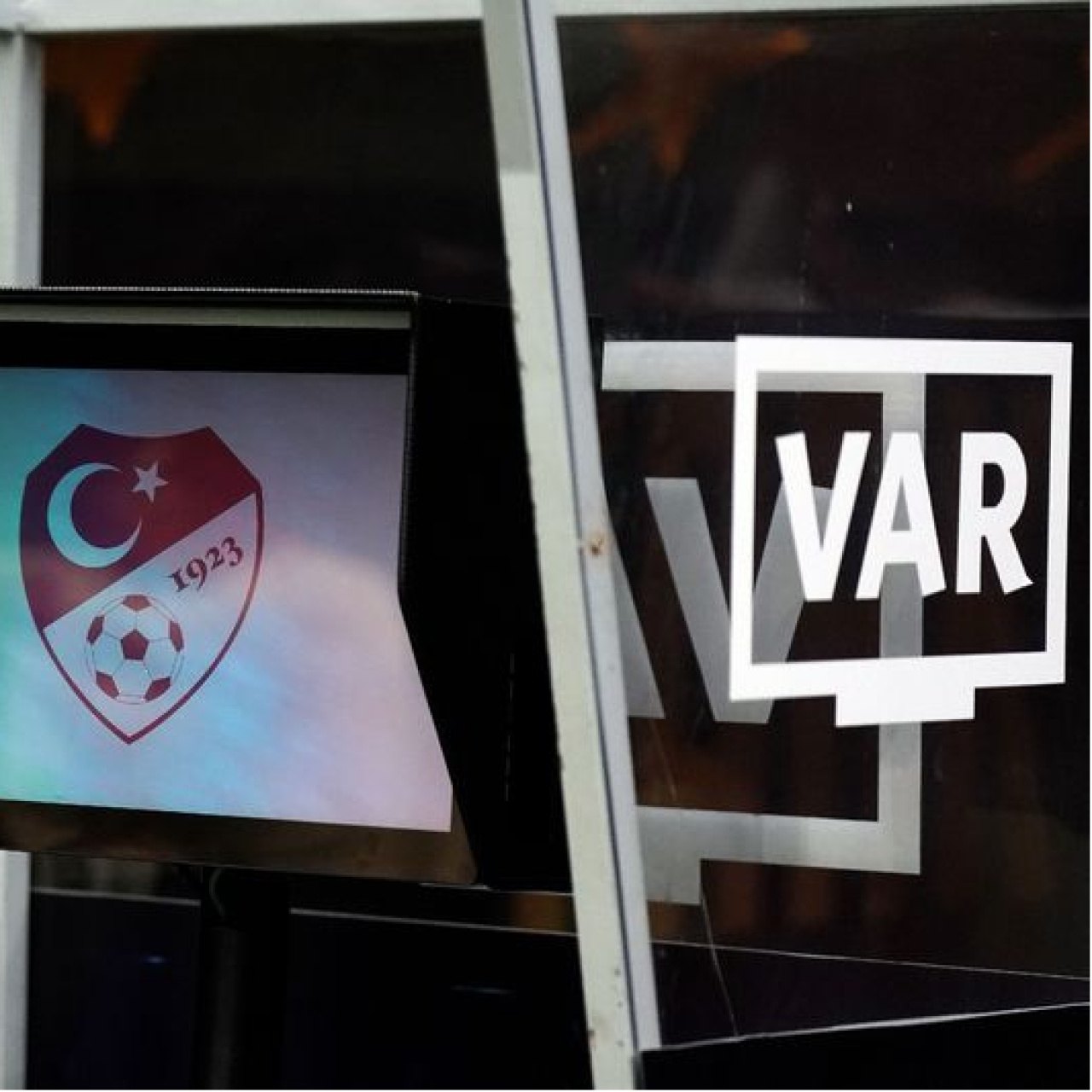 İşte G.Saray-Göztepe maçının VAR kayıtları!