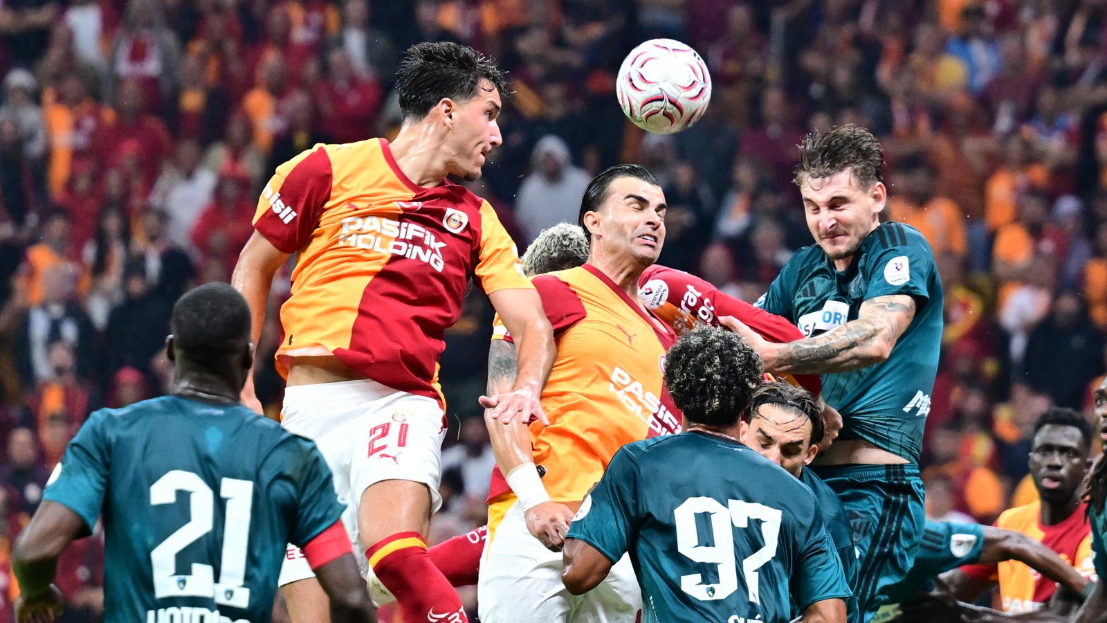 Galatasaray, Kocaelispor karşısında tek golle kazandı