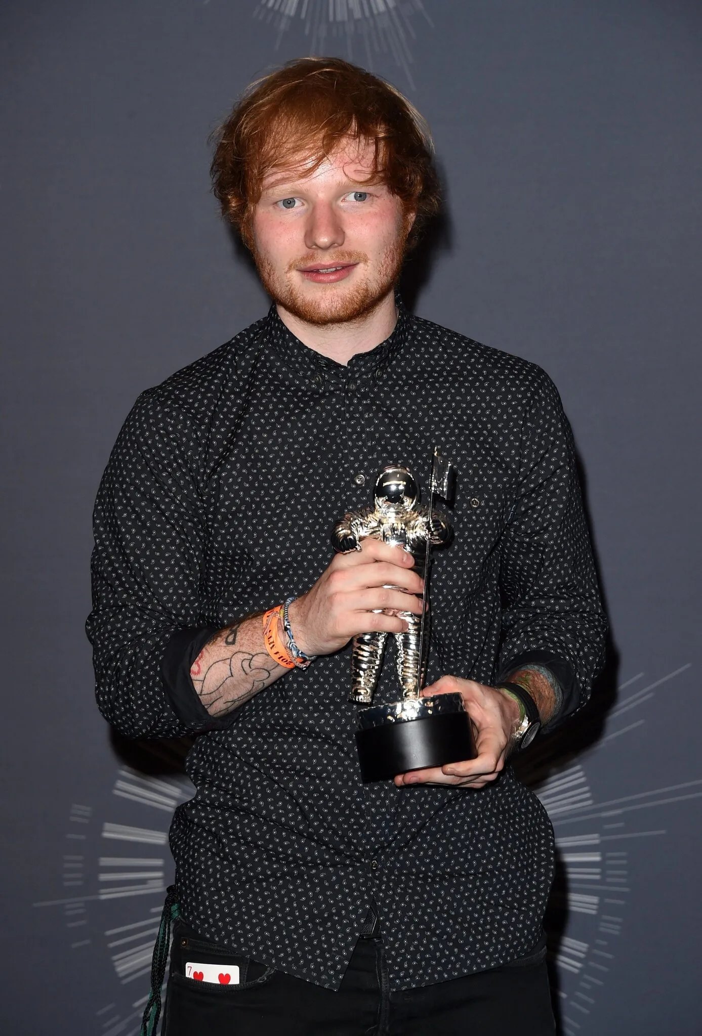 Macklemore, Ed Sheeran'ın ABD turnesindeki kalan konserlerinden çıkarıldı