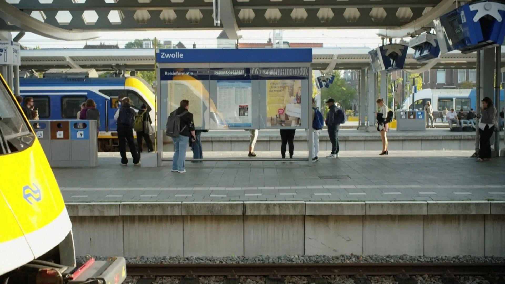 Hollanda’da tren seferlerinde sabotaj şüphesi: Raylarda metal borular bulundu